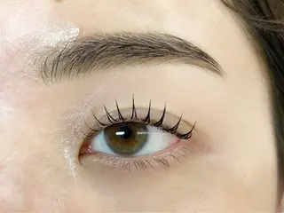 アイブロウ WHITE EYE  本厚木所属・WHITE EYE🐈🎀 秋山の眉毛・アイブロウイメージ