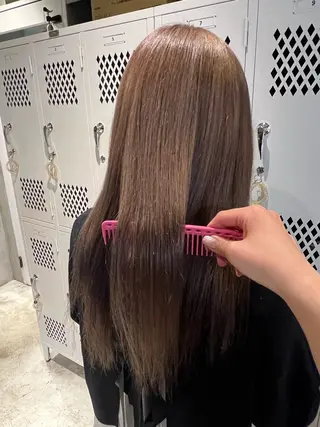 ロング カラー elima調布所属・澤崎 ゆらのヘアスタイル