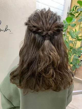 セミロング ヘアアレンジ hub hair レイヤー/透明感のヘアスタイル