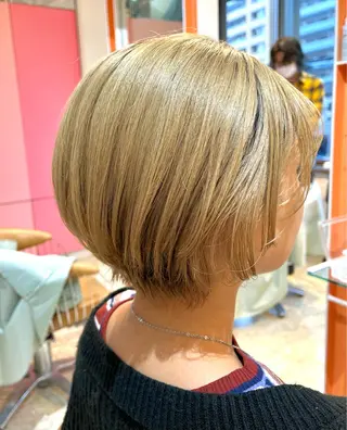 ショート うしだ かおるのヘアスタイル