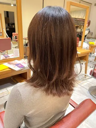 ミディアム 大塚 綾乃のヘアスタイル