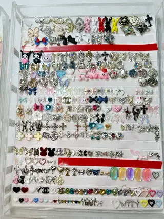 ネイル Ubuntu🎀 ネイルサロン✨のネイルデザイン