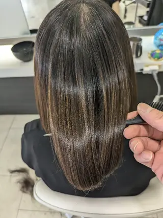 ミディアム カラー ✨METEO導入店✨ 髪質改善×縮毛矯正のヘアスタイル