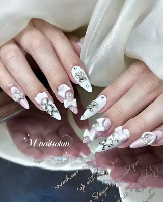 ネイル M🌷nail 長さだし専門店のネイルデザイン