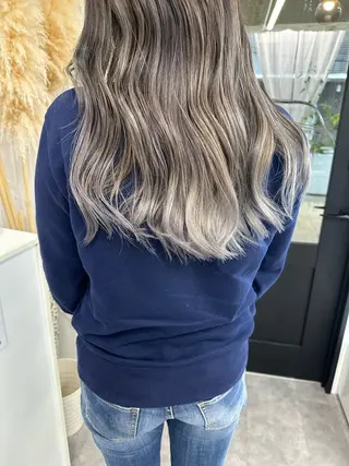 ロング カラー ヘアアレンジ 久米 治仁のヘアスタイル