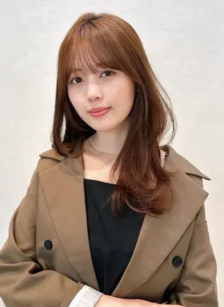 セミロング カラー パーマ 🫧小顔×似合わせ× 透明感カラー🫧のヘアスタイル