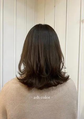 ミディアム natsu/梅田 /透明感/艶髪のヘアスタイル