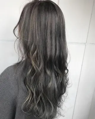 ロング カラー 髪質改善will hairdesignのヘアスタイル