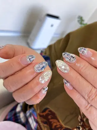 ネイル Flowerネイルサロン所属・. yukiのネイルデザイン