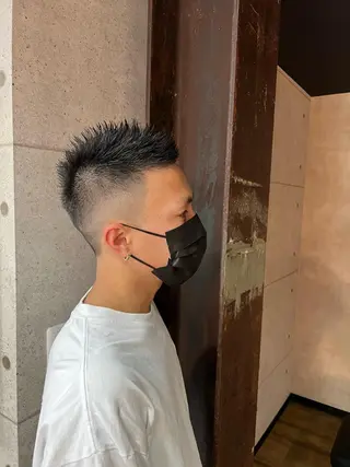 ショート 《酸性》矯正特化 SHIN亀井 真のヘアスタイル