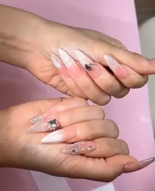 ネイル LEDアイラッシュ ∩_∩アオイのマツエク・マツパデザイン