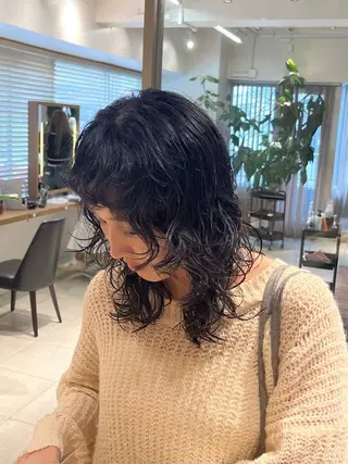 パーマ ᴛᴏᴍᴏᴋᴀ / ᴄʜᴇʀɪのヘアスタイル