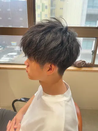 ショート メンズ itsuki ／ 曲がる縮毛矯正のヘアスタイル