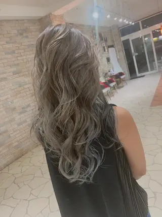 ロング カラー ヘアアレンジ VIM hairおもろまち店のヘアスタイル