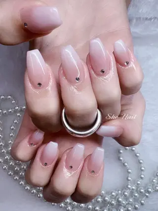 ネイル She   Nail所属・ISA_ BELLAのネイルデザイン