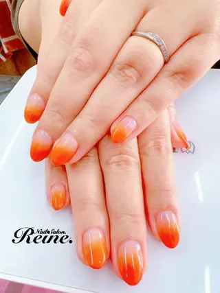 ネイル Nailsalon Reine所属・玉栄 伶奈のネイルデザイン