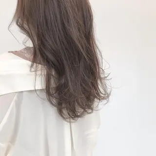 セミロング カラー レイヤーカット 透明感カラーのヘアスタイル