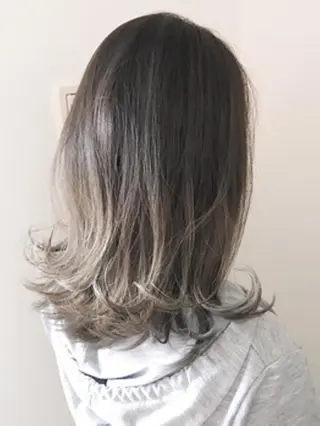 ミディアム カラー 土谷 敦郎のヘアスタイル