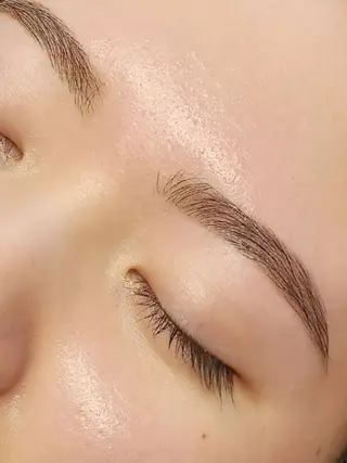 アイブロウ 宜野湾Eyelash w/の眉毛・アイブロウイメージ