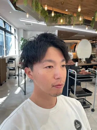 パーマ メンズ オノザワ シュウジのヘアスタイル