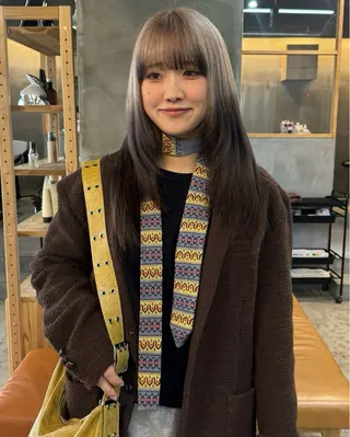 ロング カラー 茜璃/ブリーチカラー /レイヤーカットのヘアスタイル