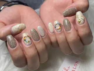 ネイル 💕鈴木ユリ パラジェル/オフ無料のネイルデザイン