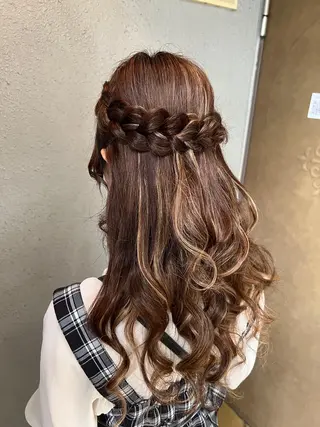 セミロング ヘアアレンジ 山室 敬義のヘアスタイル