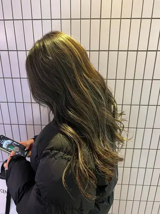 ロング カラー 似合わせカット 小林愛奈のヘアスタイル