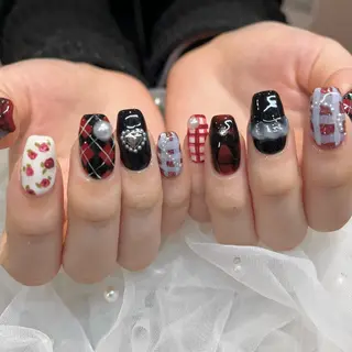 ネイル 内田 里穂のネイルデザイン