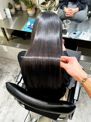 ロング elena by artefice所属・a aのヘアスタイル