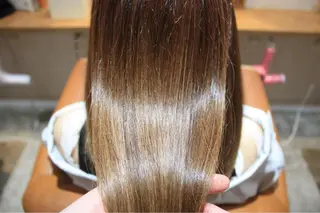 セミロング カラー 髪質改善×矯正🫧 韓国ヘアasamiのヘアスタイル