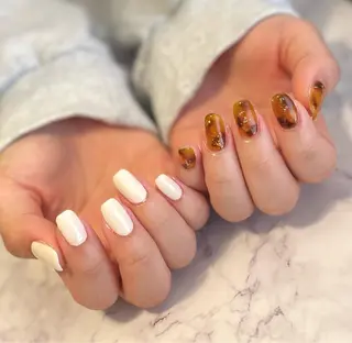 ネイル KOMINE TOMOKOのネイルデザイン