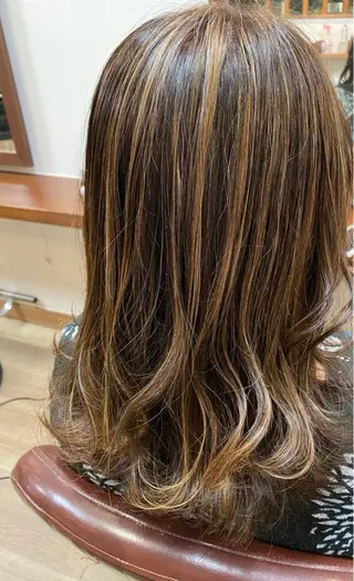 セミロング chill out 南塚口本店のヘアスタイル