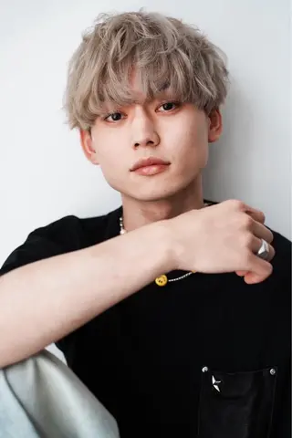 カラー メンズ ブリーチカラーLAME 心斎橋 ブリーチ/ケアブリーチ/ブリーチなしダブルカラー所属・中山 綺笑のヘアスタイル