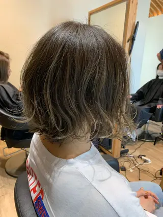 ショート カラー 大久保 隆蔵のヘアスタイル