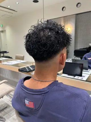 パーマ メンズ 🐲ツイスパ🐲 フェード/龍のヘアスタイル