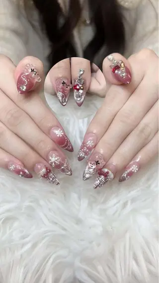 ネイル ゴテゴテ ネイルのネイルデザイン