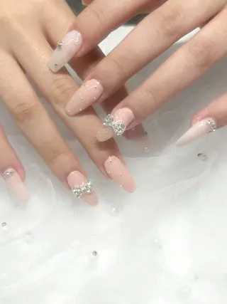 ネイル hinata池袋 🎀WOLTOKYOのネイルデザイン