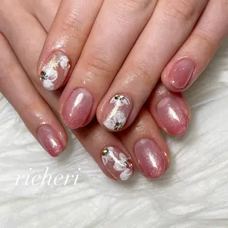 ミディアム ネイル richeri beautyのネイルデザイン