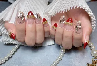 ネイル RAFFINE 月🦋🩵のネイルデザイン