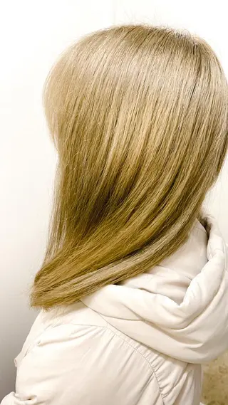 ミディアム カラー ベージュカラー🤎 ayaのヘアスタイル