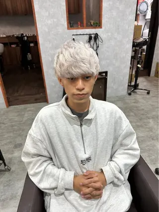 カラー メンズ C'LD Hair Produce【シールドヘアープロデュース】所属・シールドヘアー/那覇 /縮毛矯正/ブリーチのヘアスタイル