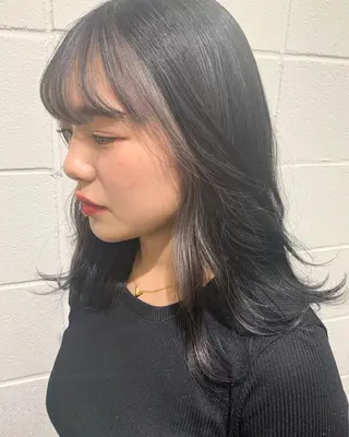 セミロング カラー レイヤーカット/艶髪 ✨💭KIRARIのヘアスタイル