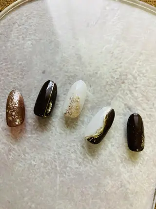 ネイル ECLAT エクラ所属・寺山 千鶴のネイルデザイン