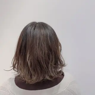 ミディアム 推しカラー🎨横浜 ブリーチ/ yuaのヘアスタイル