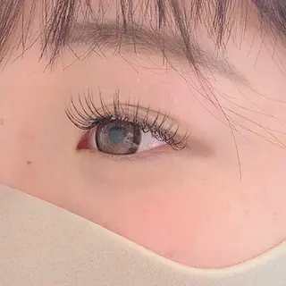 マツエク・マツパ maison lily所属・吉田 早希のマツエク・マツパデザイン