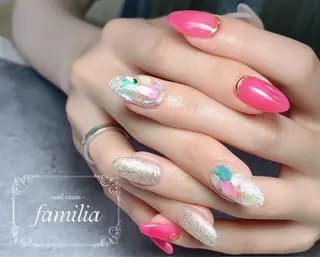 ネイル -nailroom- familiaのネイルデザイン