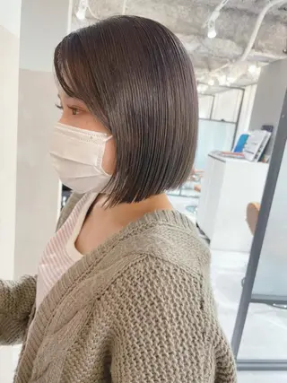 ミディアム カラー レイヤー　べージュ 白石研太のヘアスタイル