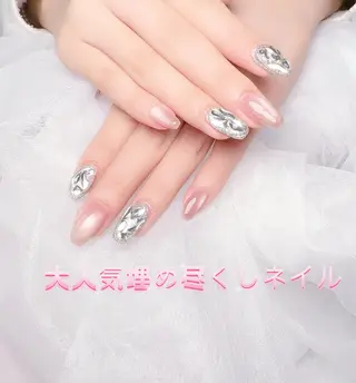 ネイル pink ladyサロン所属・べ にのネイルデザイン