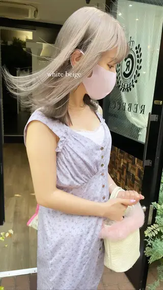 セミロング カラー レイヤー/顔周り /AKARIのヘアスタイル